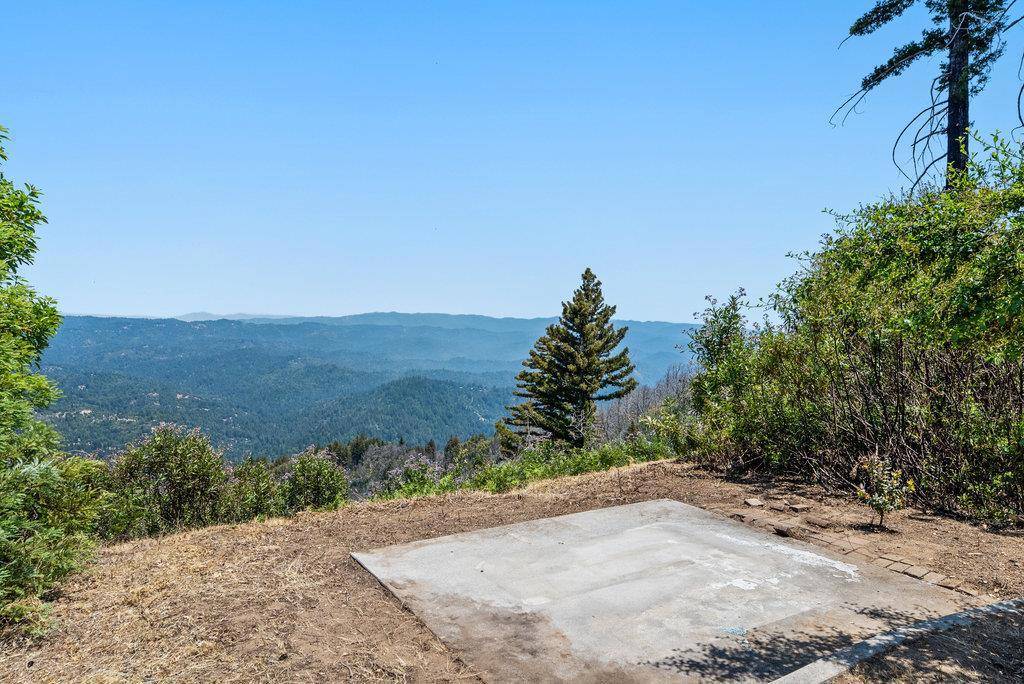 Santa Cruz, CA 95060,150 Braemoor DR