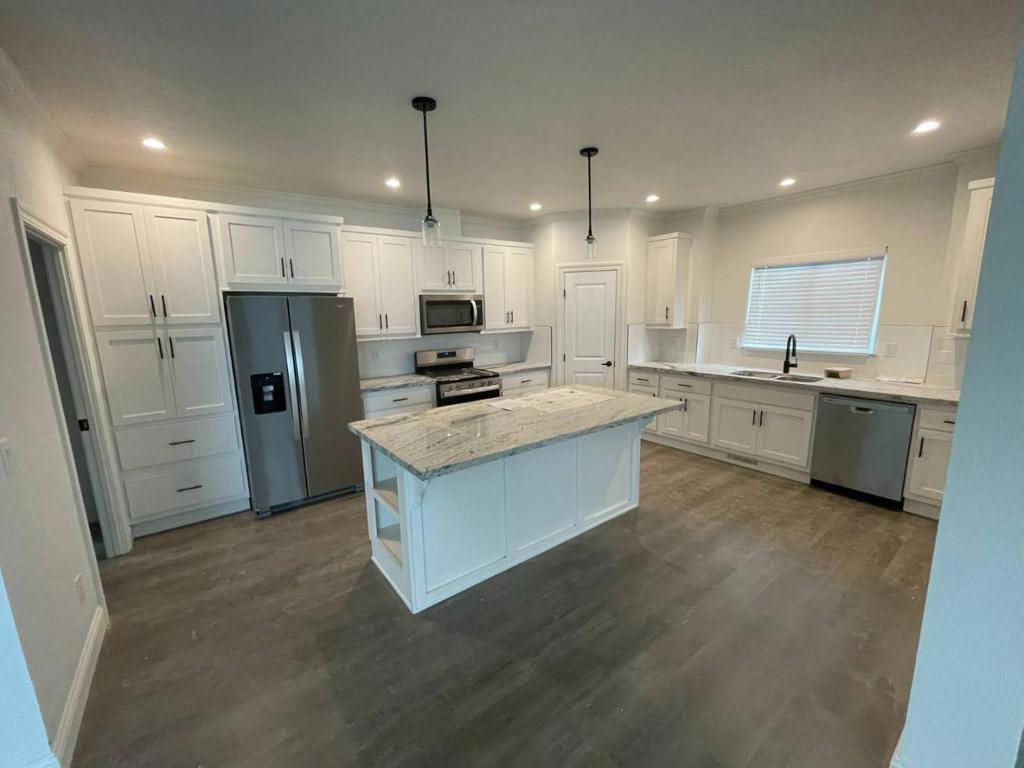Buellton, CA 93427,330 W HWY 246
