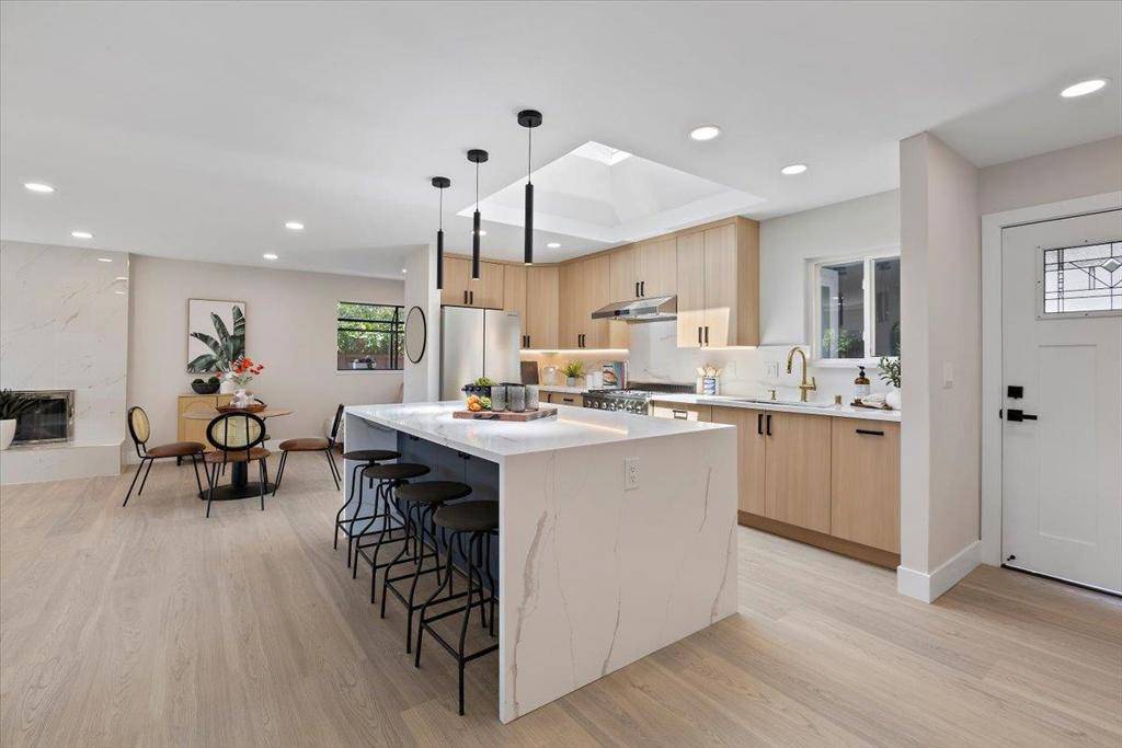 2495 Malaga DR, San Jose, CA 95125