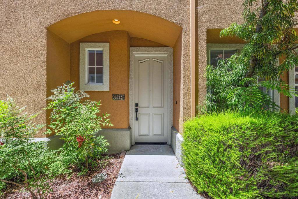 San Jose, CA 95138,5365 SILVER KNOLL CT