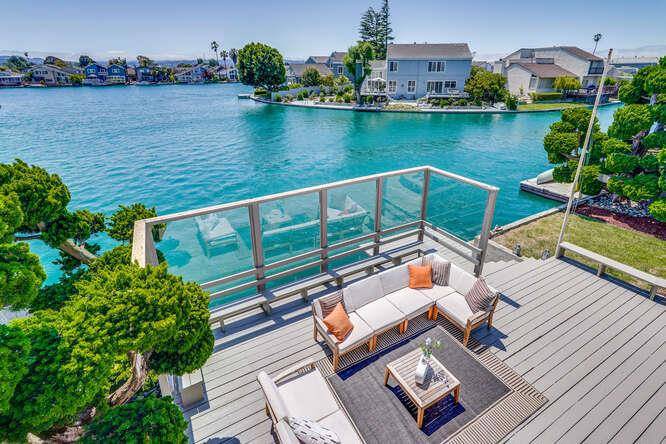 998 Flying Fish ST, Foster City, CA 94404