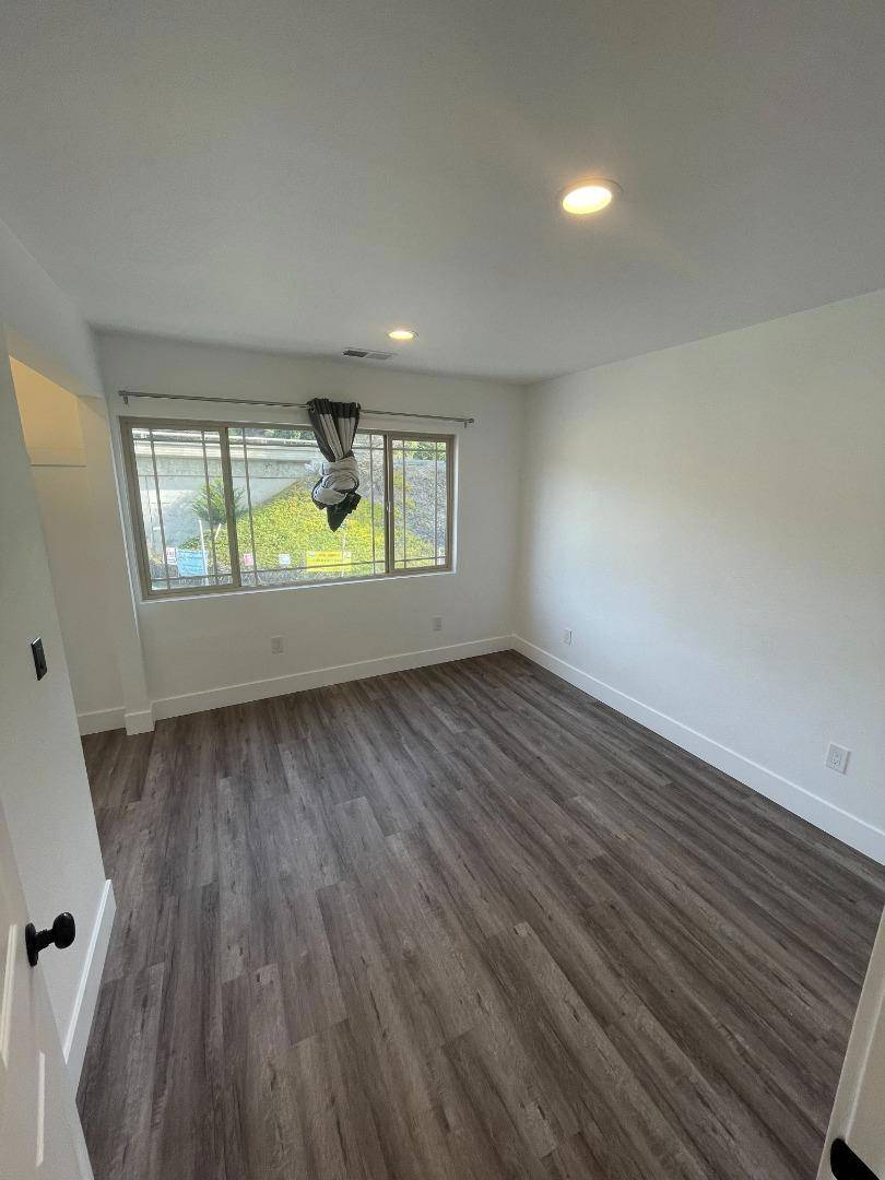 Pacifica, CA 94044,2530 Francisco BLVD