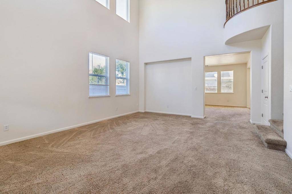 Los Banos, CA 93635,1160 Bellflower WAY