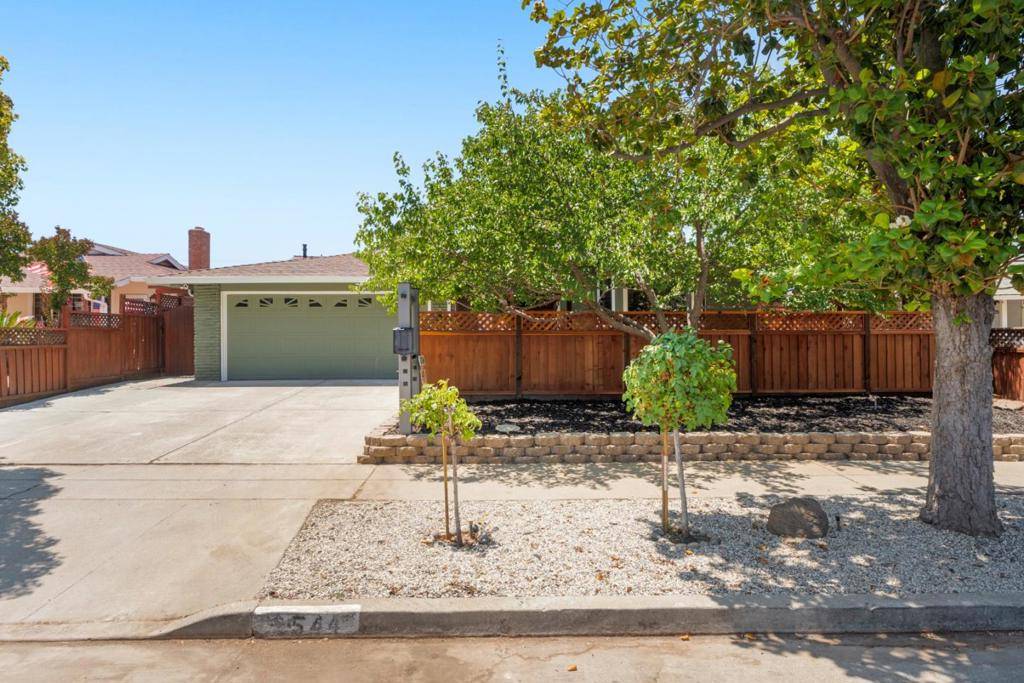 2544 Glenrio DR, San Jose, CA 95121