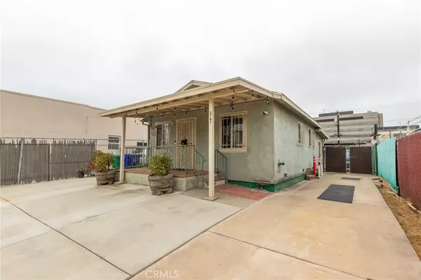 3747 Dalbergia ST, San Diego, CA 92113