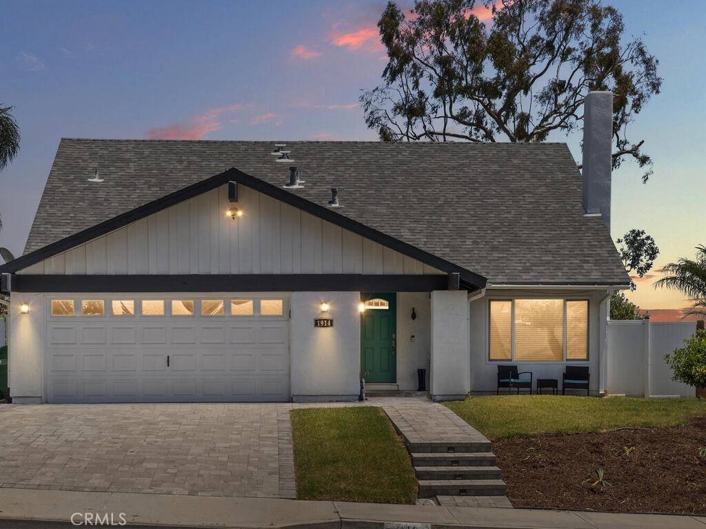 Oceanside, CA 92056,1914 Radford ST