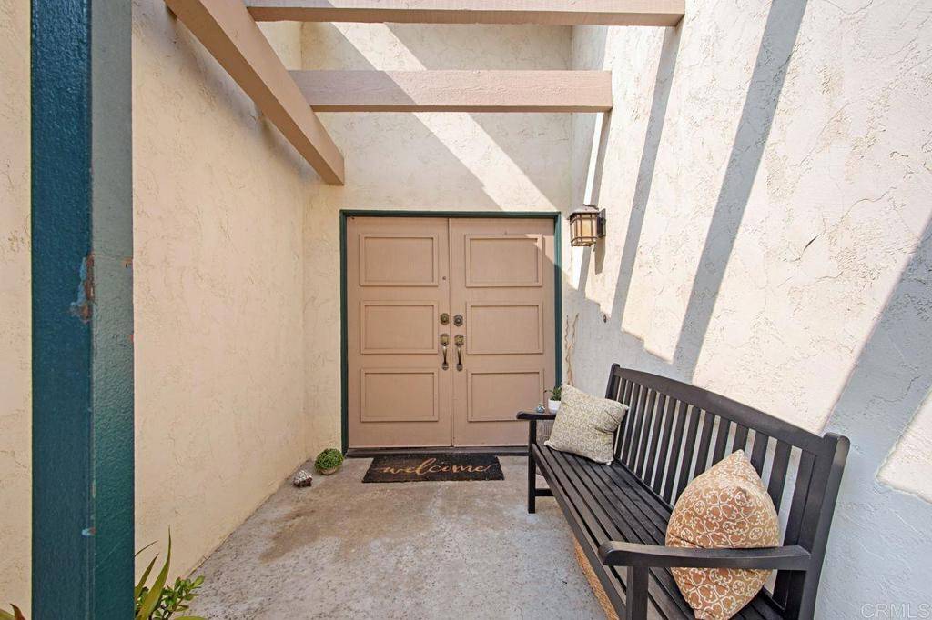 Carlsbad, CA 92009,2347 Caringa Way #1