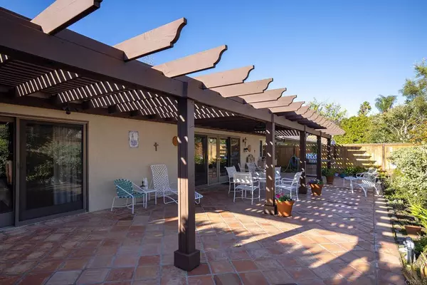 Rancho Santa Fe, CA 92091,15939 Via de las Palmas