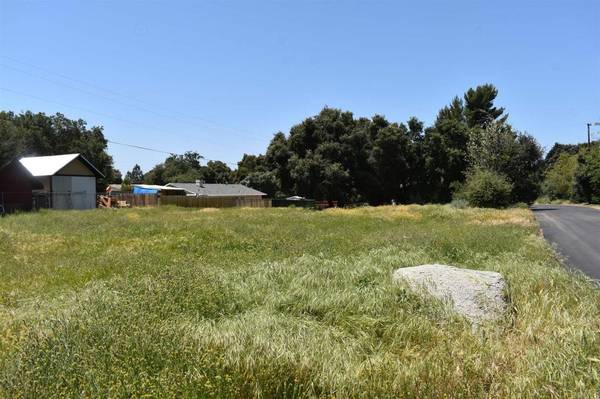 Campo, CA 91906,2460 Sage DR