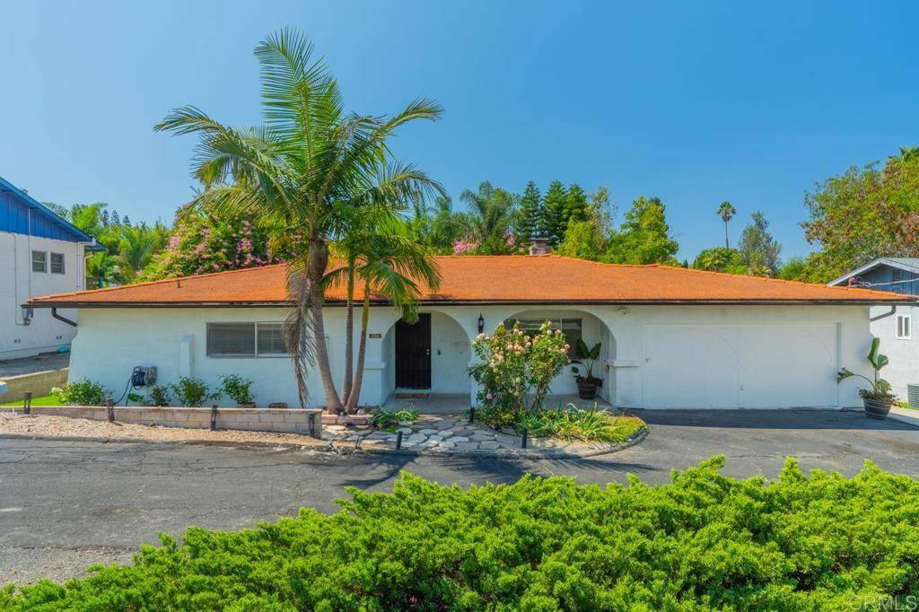 256 Hacienda DR, Vista, CA 92081