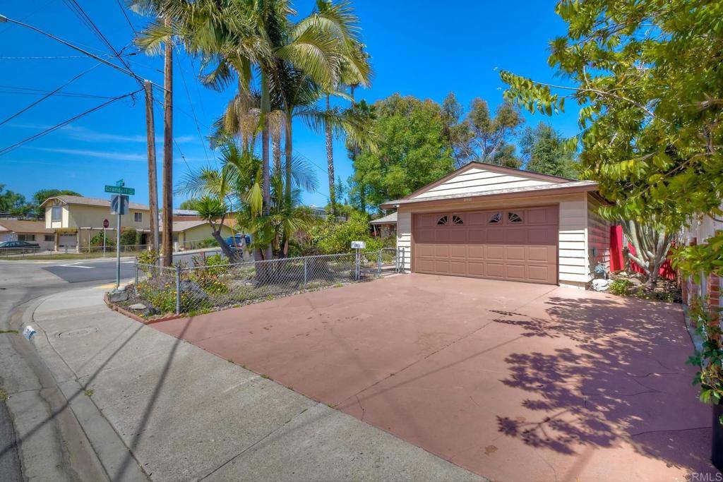 San Diego, CA 92111,2518 Crandall DR