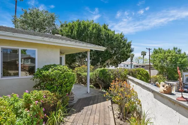 Encinitas, CA 92024,837 Passiflora AVE