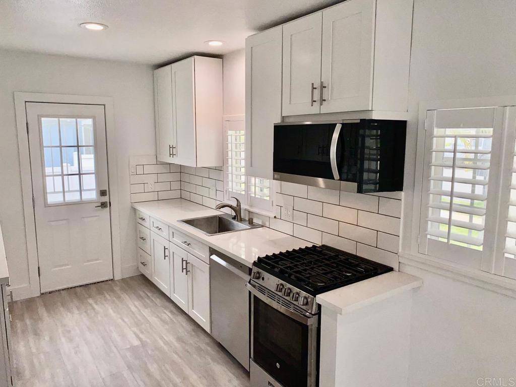 Oceanside, CA 92054,1619 Alvarado St. ST
