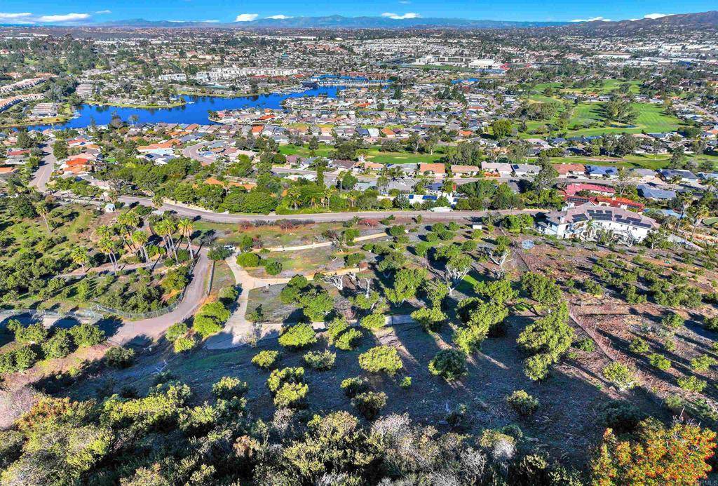 San Marcos, CA 92078,1550 La Plaza Dr