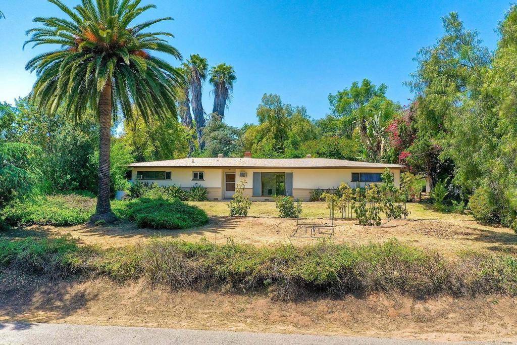 2440 Reed RD, Escondido, CA 92027