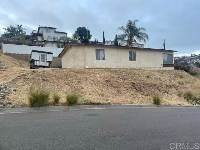 1406 Maria, Spring Valley, CA 91977