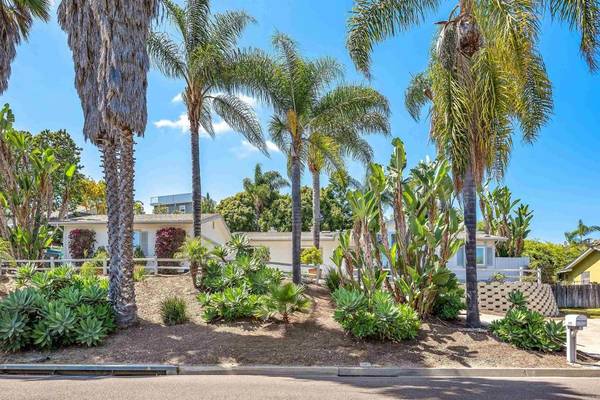 2392 IVY RD, Oceanside, CA 92054