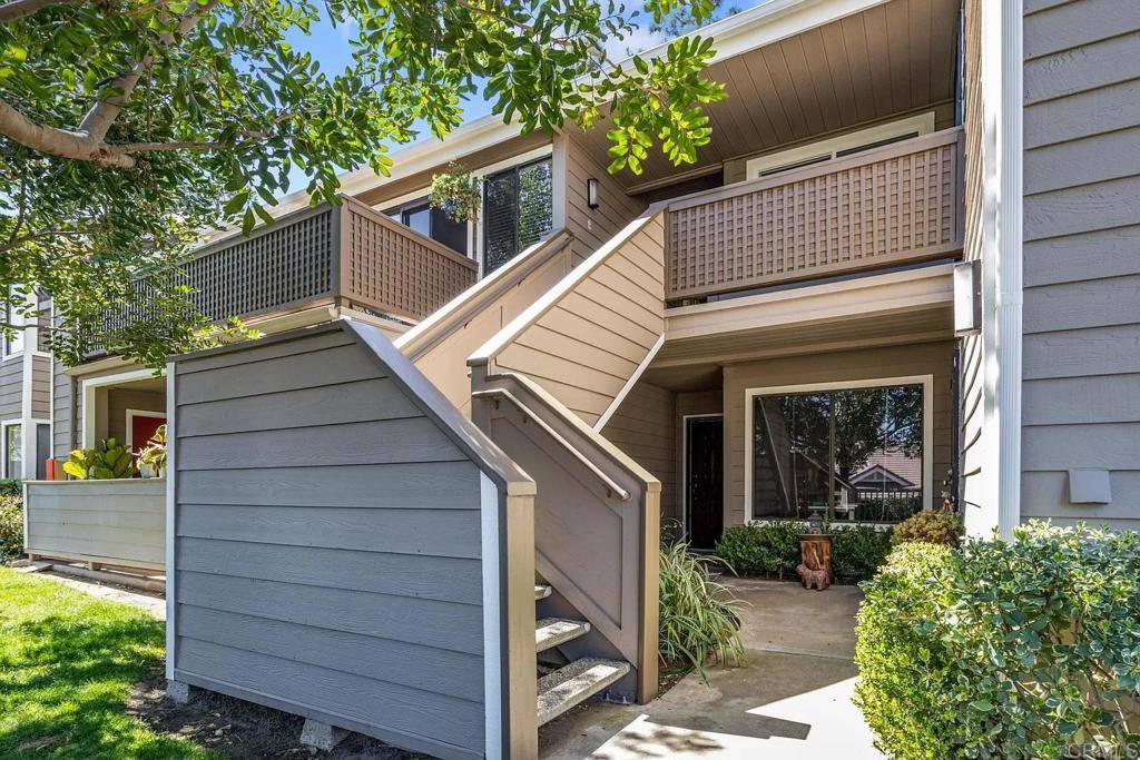 1059 Shadowridge DR #2, Vista, CA 92081