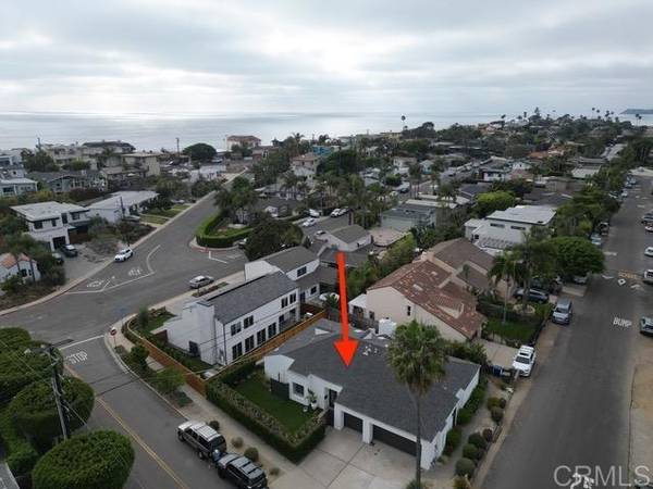 210 Estrella ST, Solana Beach, CA 92075