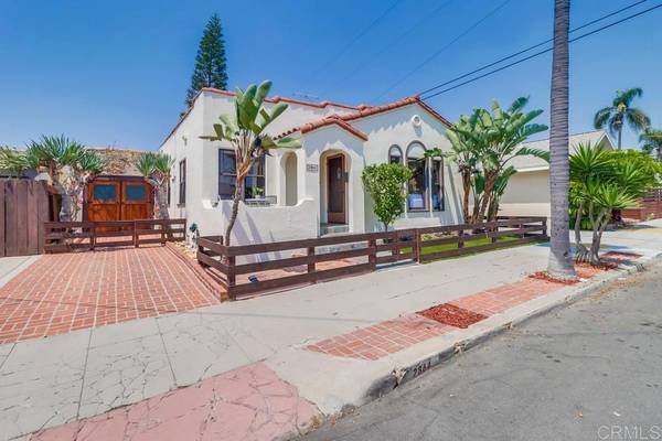 2864 Palm ST, San Diego, CA 92104