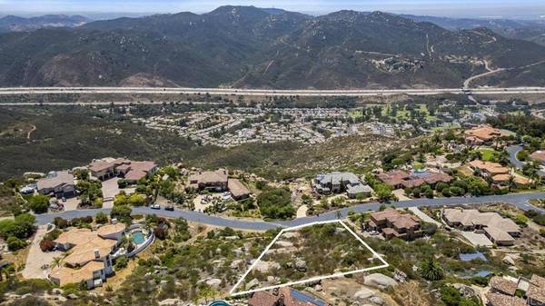 Escondido, CA 92026,29335 Meadow Glen WAY W