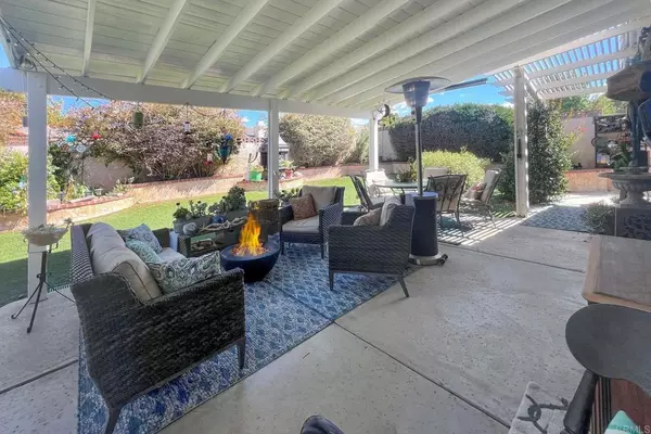 42320 Hickory Glen Ave, Lancaster, CA 93536