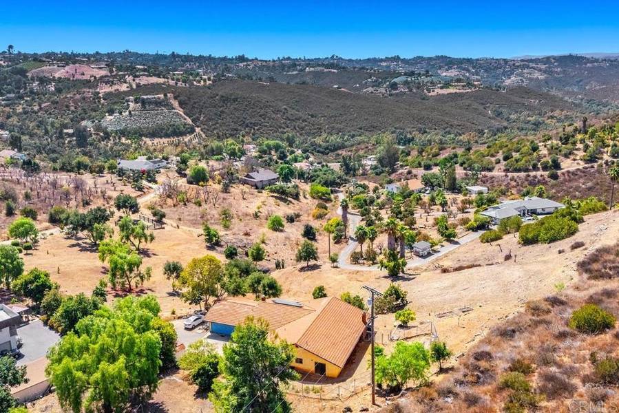 2051 Willow Glen RD, Fallbrook, CA 92028