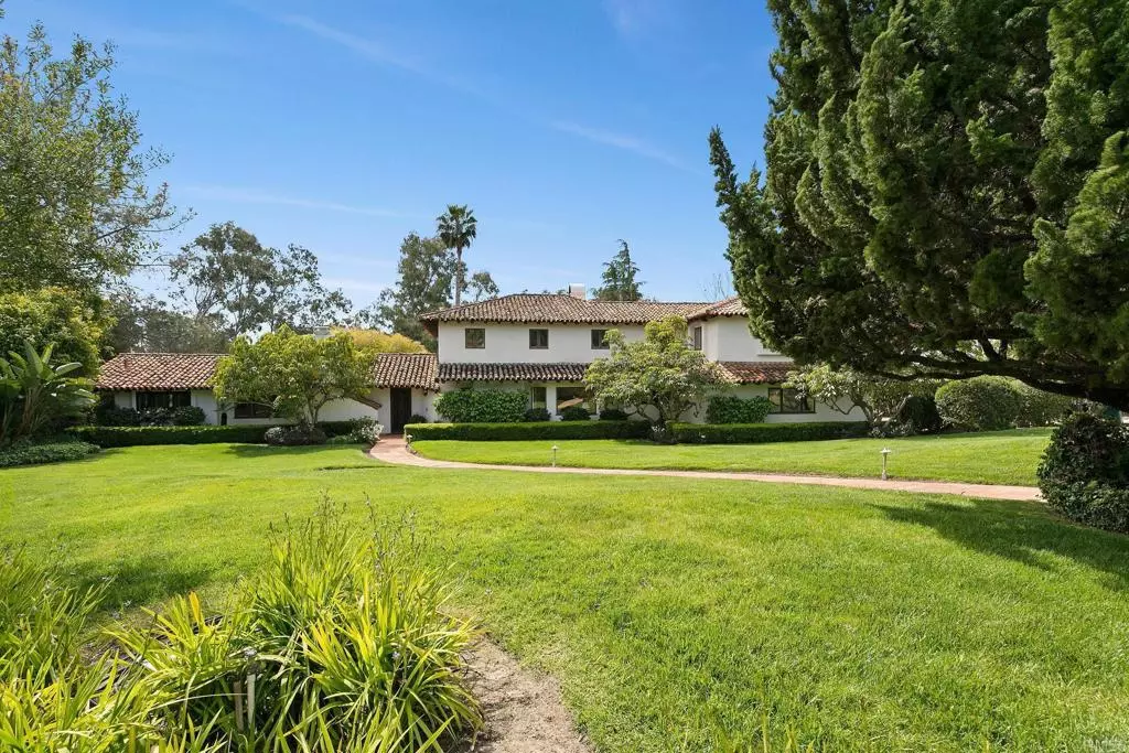 Rancho Santa Fe, CA 92067,5845 Loma Verde