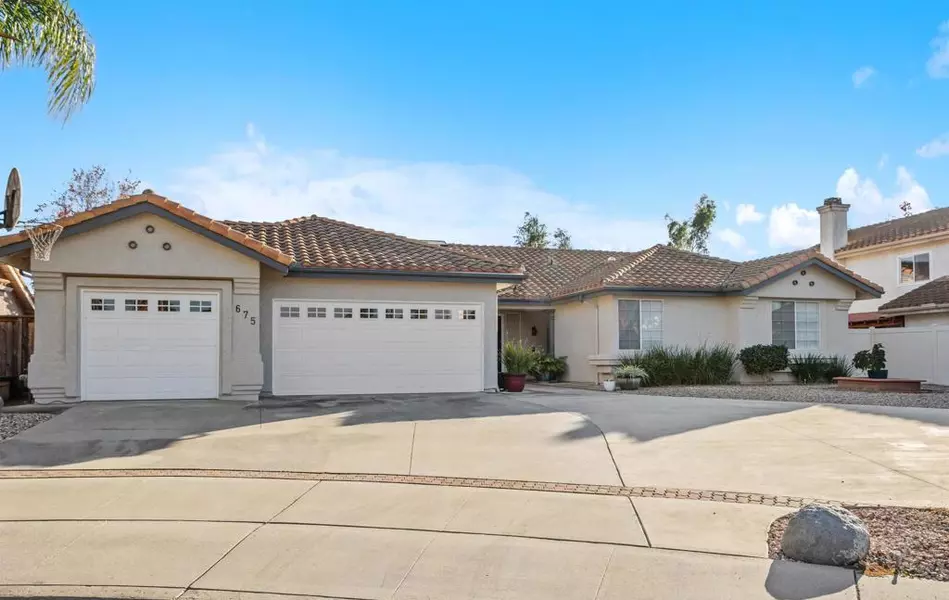 675 Bauer PL, Vista, CA 92081