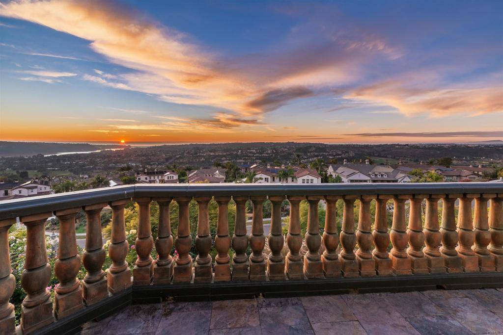 2458 Unicornio ST, Carlsbad, CA 92009