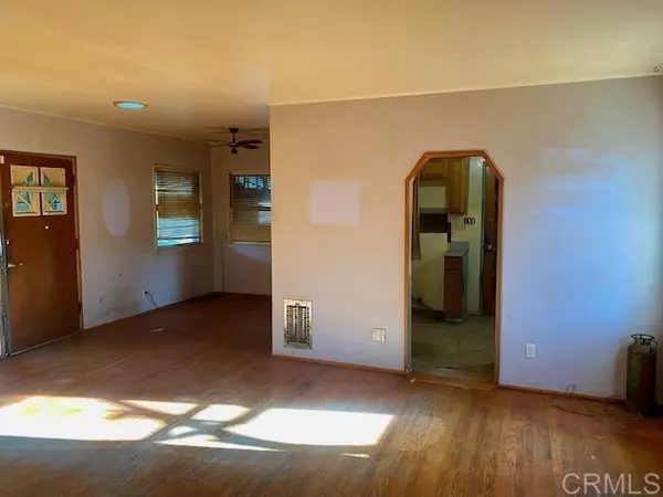 Vista, CA 92083,142 Camino Corto