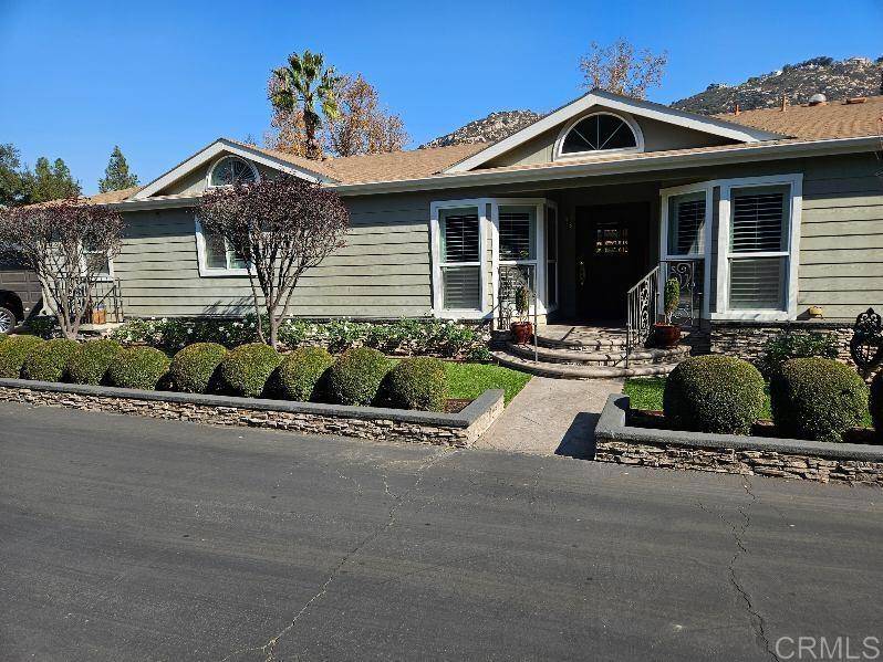 8975 Lawrence Welk DR #203, Escondido, CA 92026