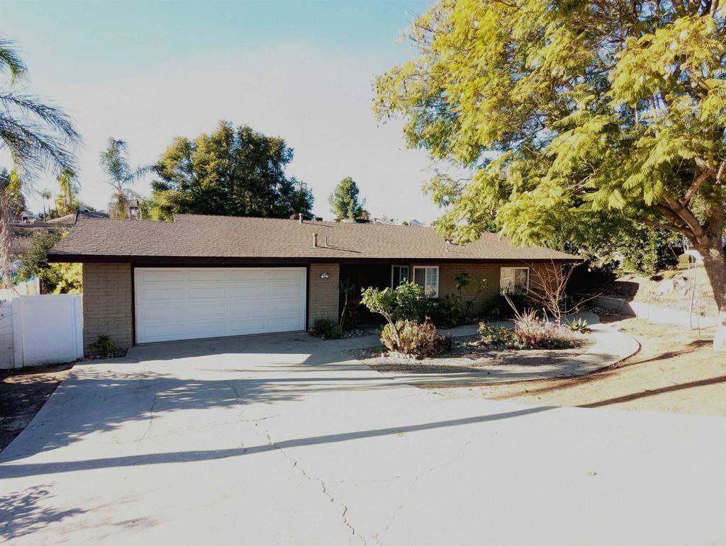 2113 Weeping Willow WAY, Fallbrook, CA 92028