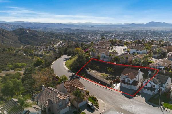 2401 N Summit Circle, Escondido, CA 92026