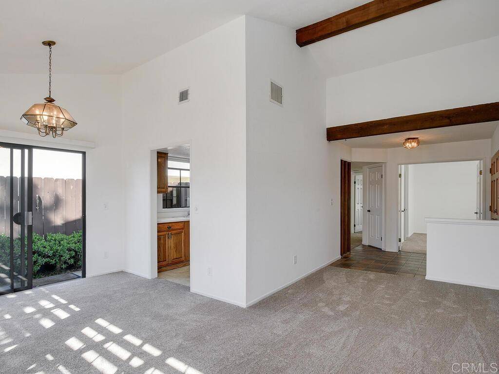 Fallbrook, CA 92028,1714 Woodlark LN