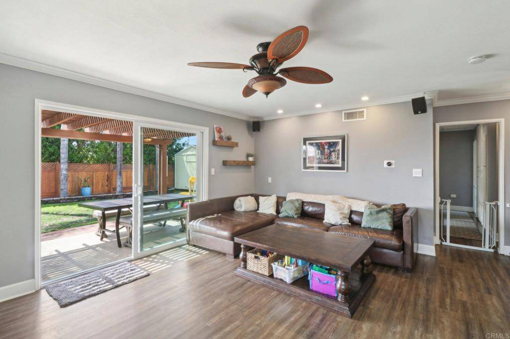 San Diego, CA 92117,4449 Conrad AVE