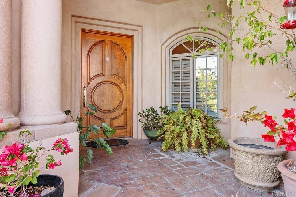 Carlsbad, CA 92011,7189 AVIARA DRIVE
