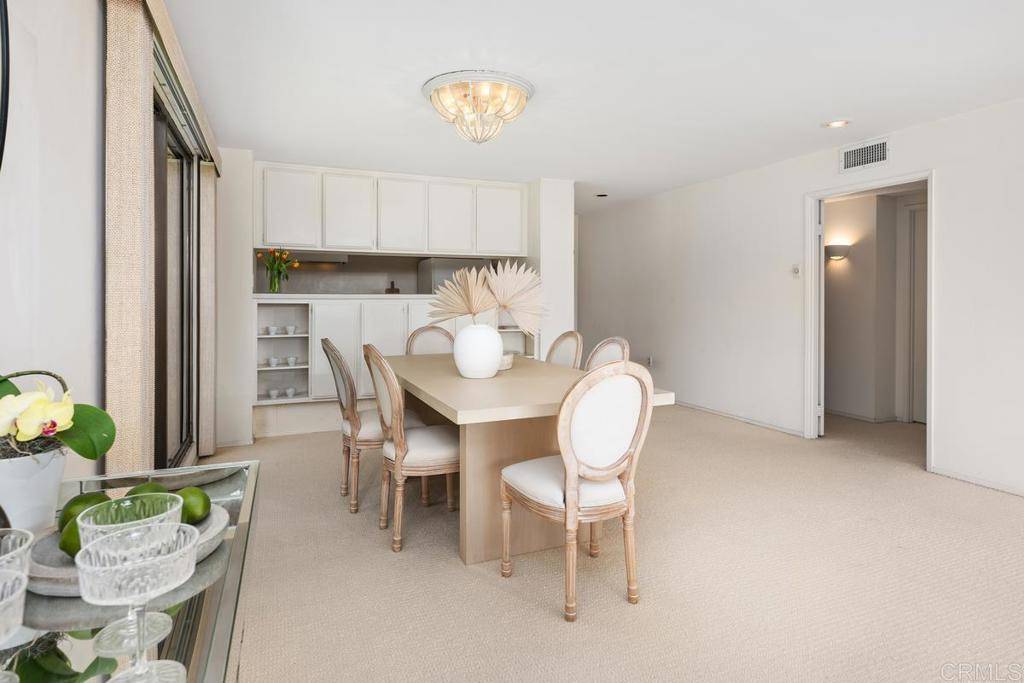 La Jolla, CA 92037,2500 Torrey Pines RD #305
