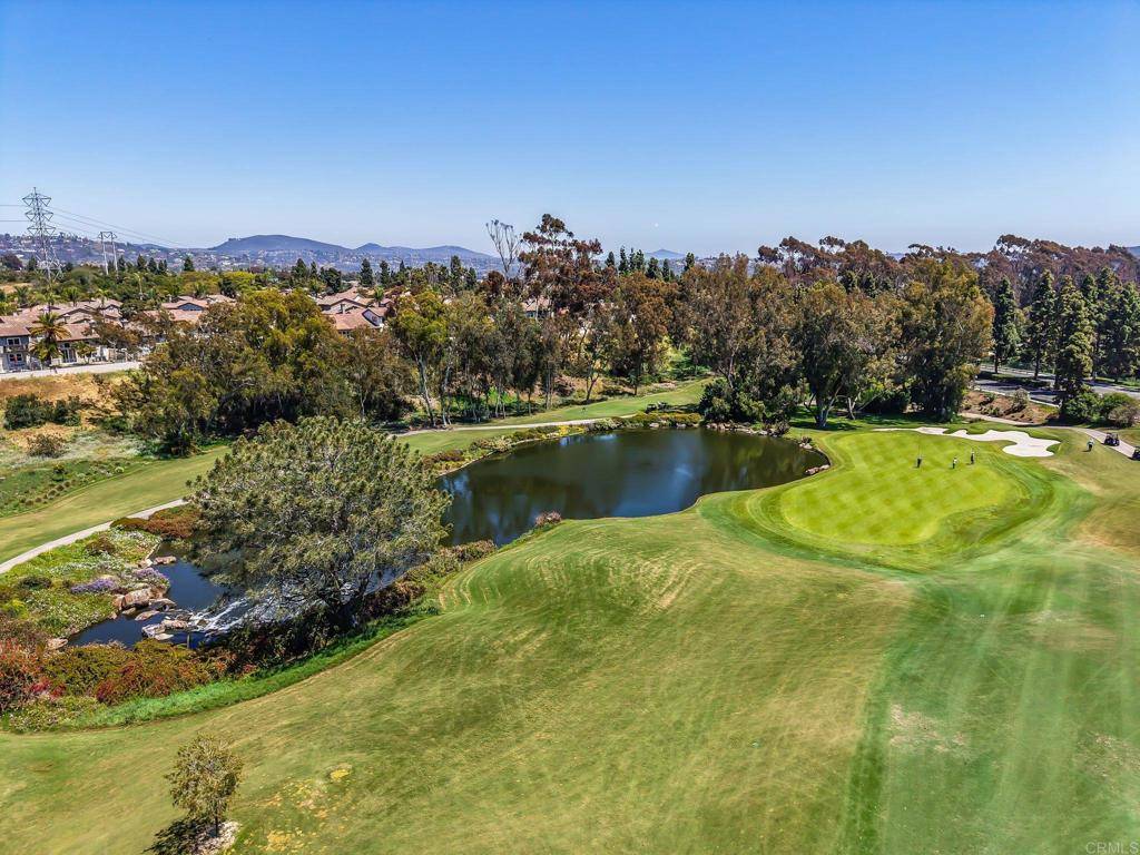 Carlsbad, CA 92011,1636 Cormorant DR