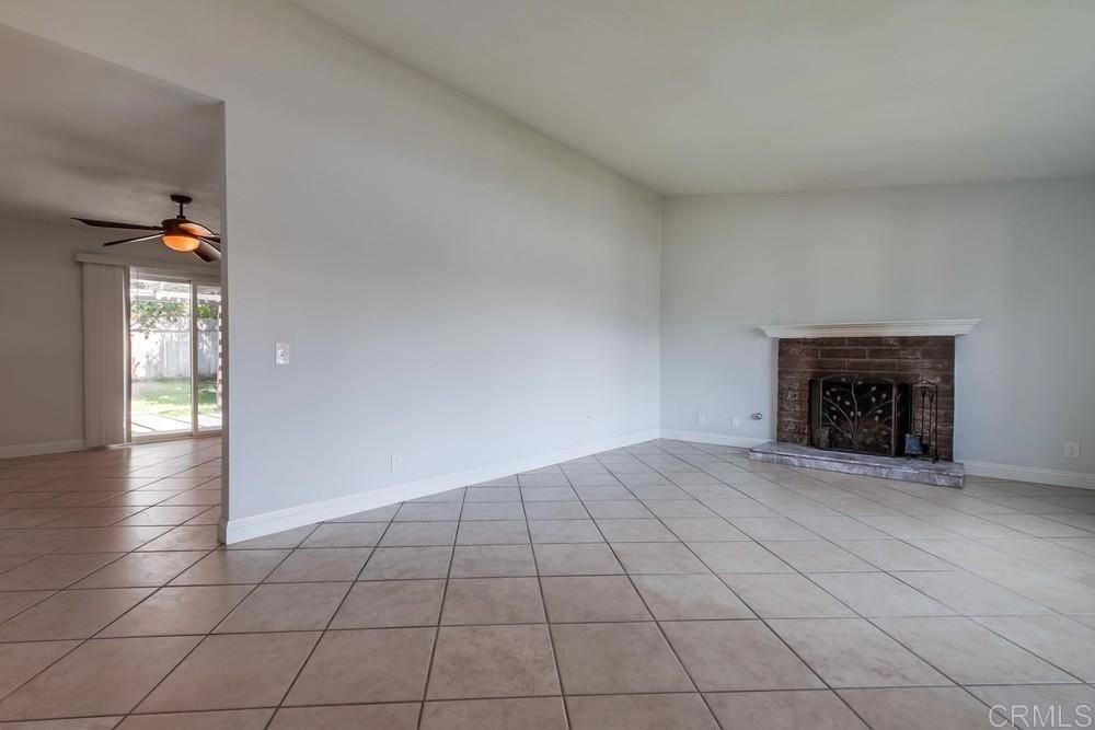 Escondido, CA 92026,1030 Ball AVE