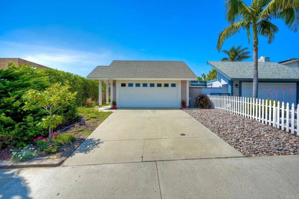 Carlsbad, CA 92009,2640 Luciernaga St