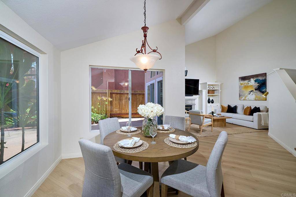 Carlsbad, CA 92009,2935 Via Emerado