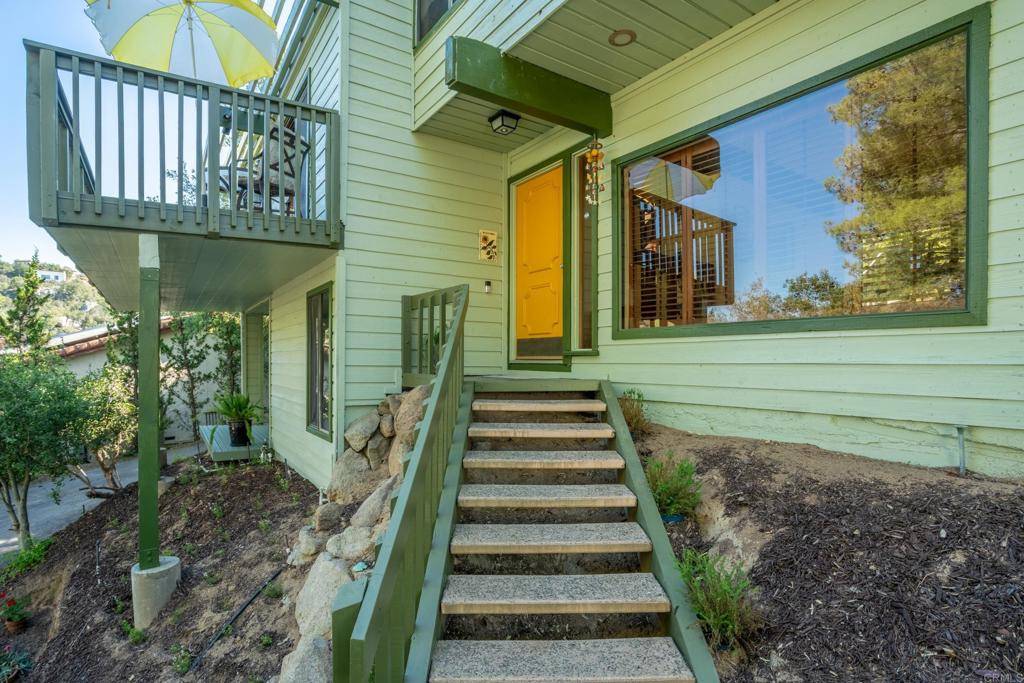 Escondido, CA 92026,28330 Meadow Glen Way West