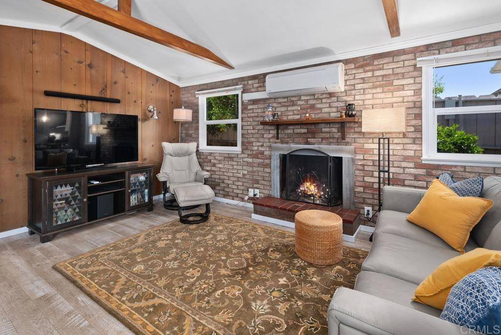 Vista, CA 92084,412 Osborne St.