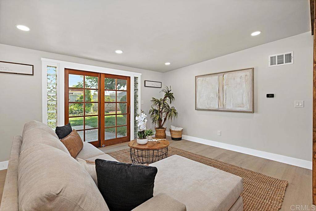 Imperial Beach, CA 91932,1127 Oneonta AVE