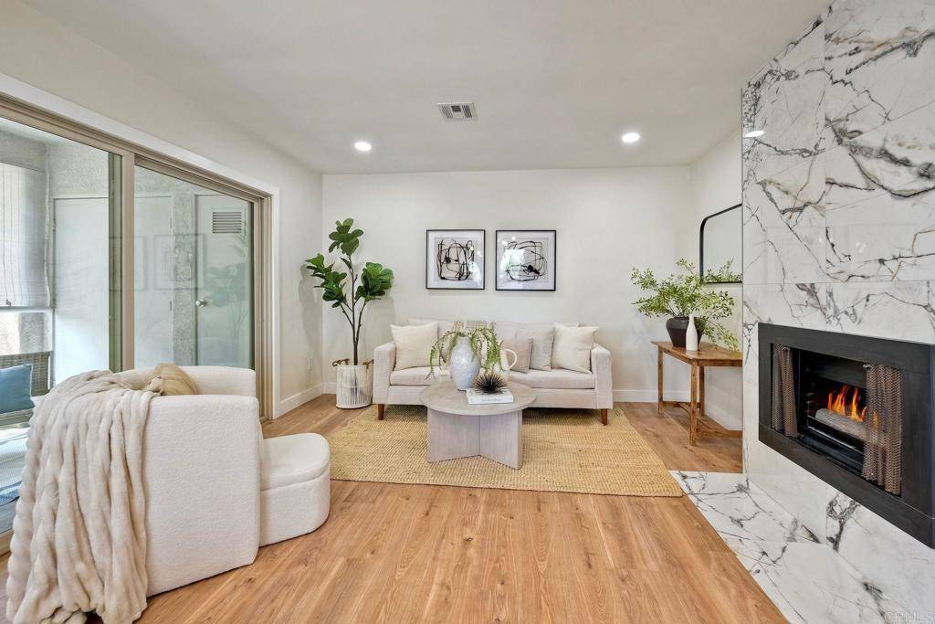 San Diego, CA 92126,10718 Dabney DR