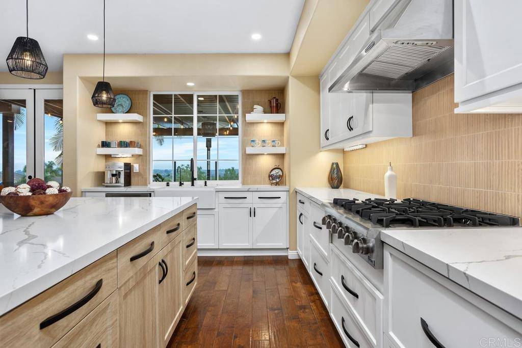 Carlsbad, CA 92009,7661 Sitio Algodon