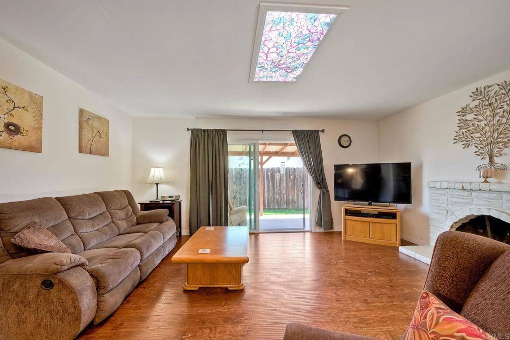 Escondido, CA 92027,231 Jean AVE