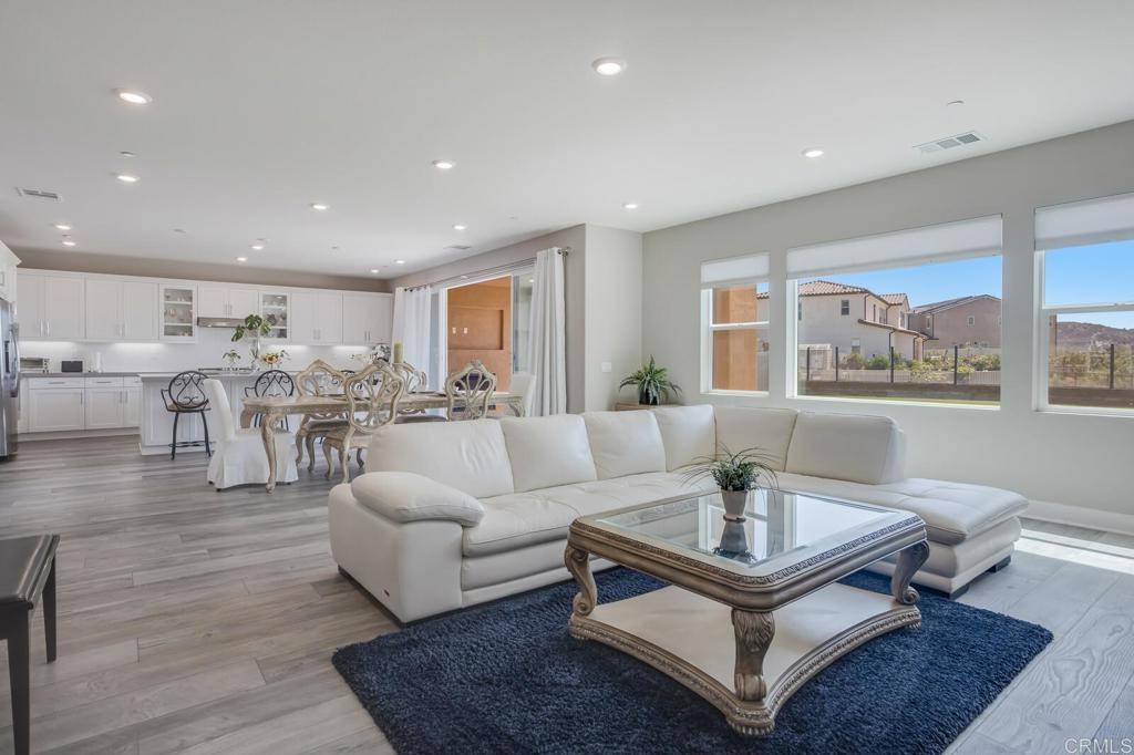 Escondido, CA 92029,2964 Hayloft PL