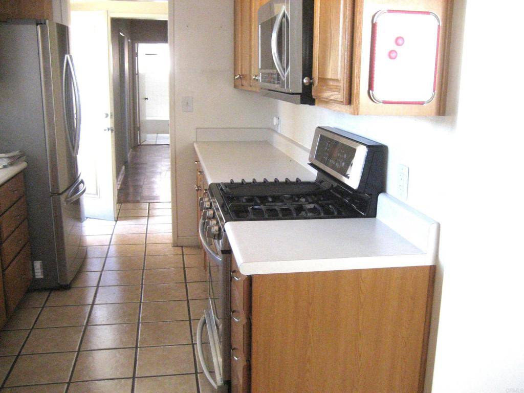 Escondido, CA 92026,965 N BEECH